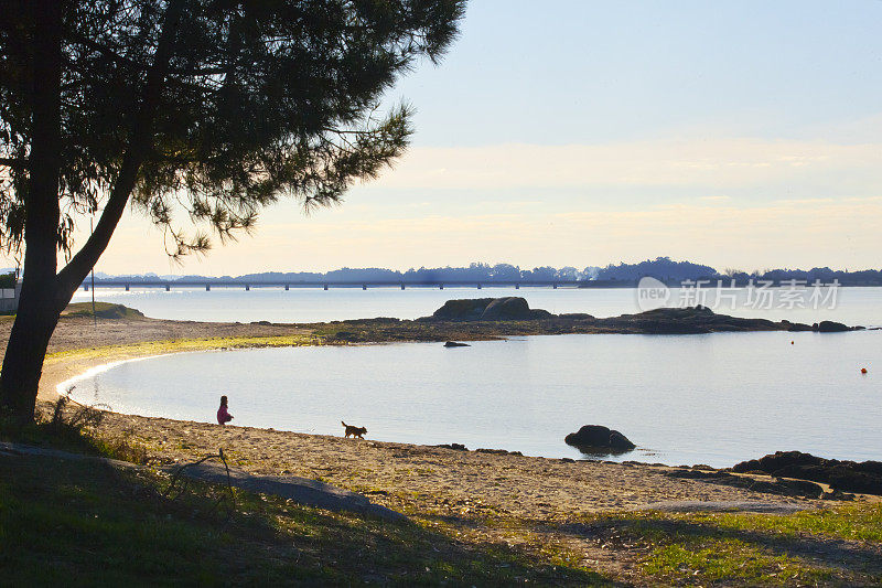 Vilanova de Arousa海滩，ria de Arousa, Pontevedra省，加利西亚，西班牙。